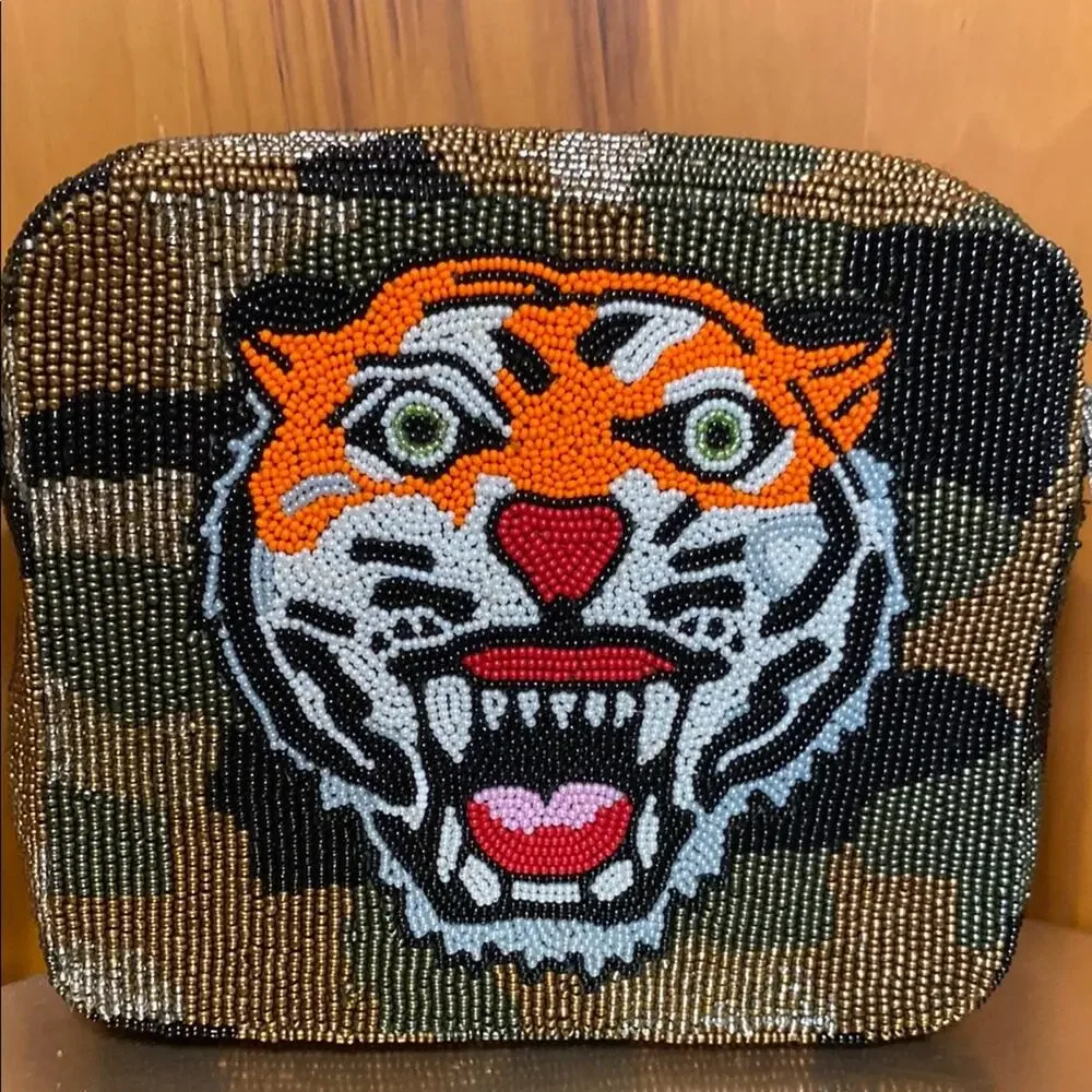 Hand Beaded Tiger Crossbody Bag Camo 7”x6”x2” w/ 23” Drop Zipper Tiana